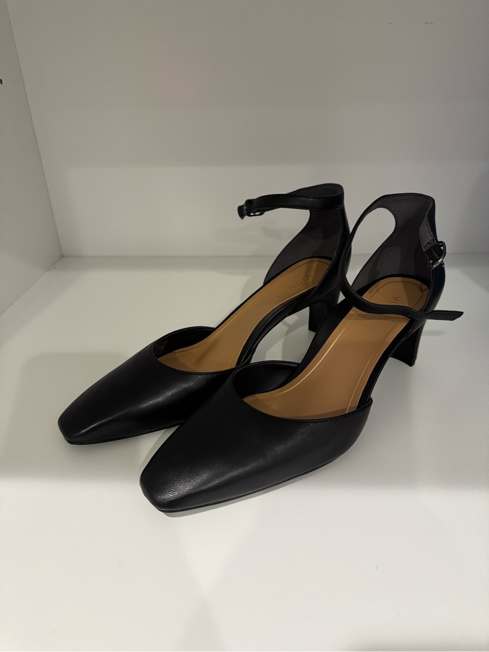 Vionic Scarlett dress heel